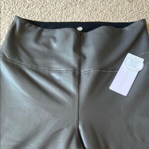 Yogalicious Gray High-Waisted Leggings